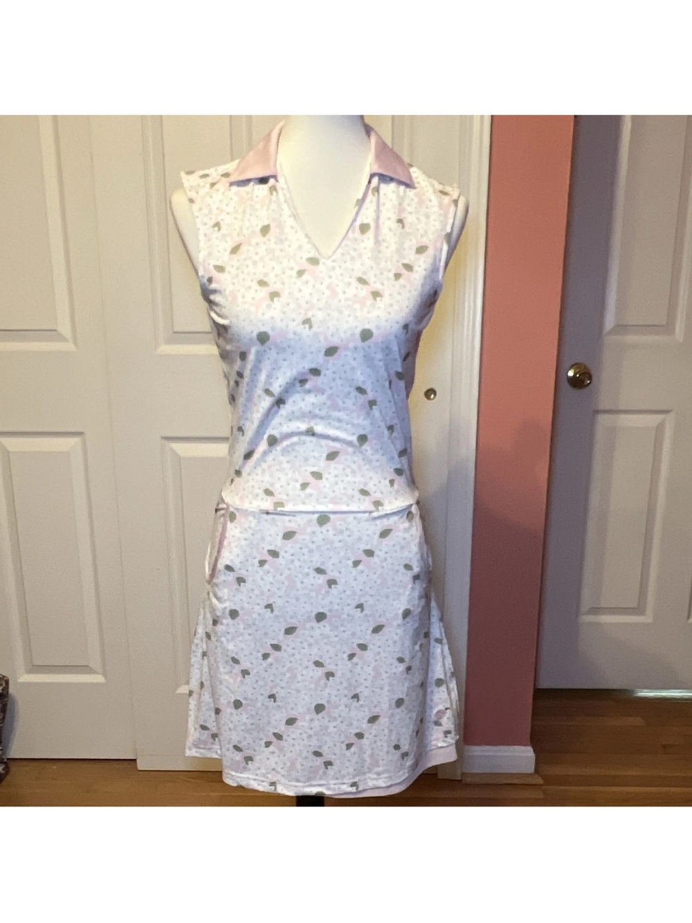 Turtles & Tees Women's Floral Knit Golf Shirt Dress Sleeveless Collared S
